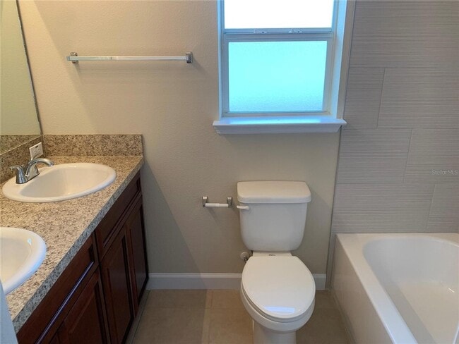 Building Photo - 711 Bluebill Pl