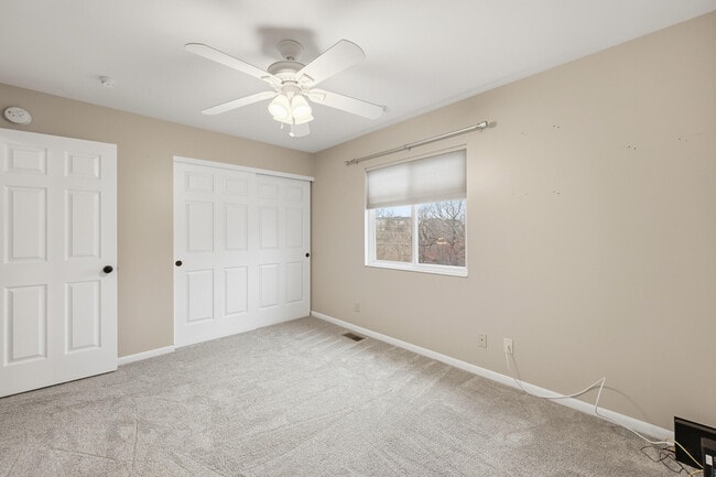 Building Photo - 1815 Mountainview Ct