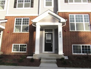 Building Photo - 202 Timberleaf Cir