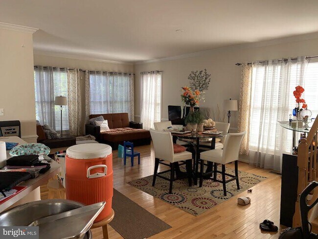 Building Photo - 43442 Katling Square