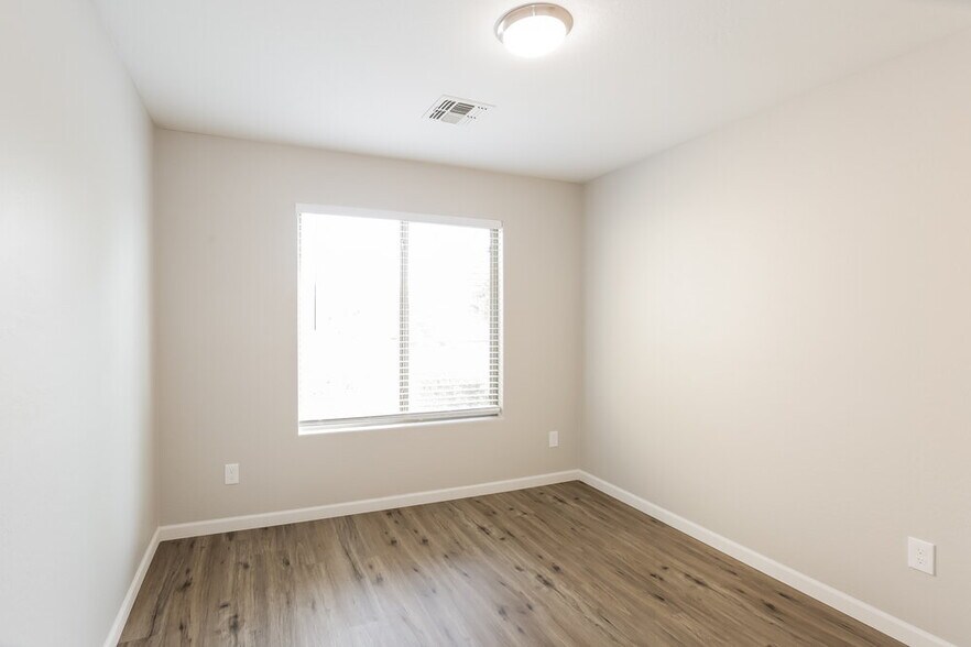 Building Photo - 2781 W Mira Dr