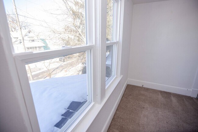 Building Photo - Remodeled three bedroom home available for rent!