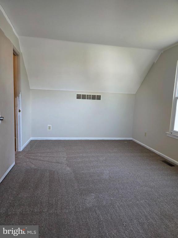 Building Photo - 11 Acapella Ct