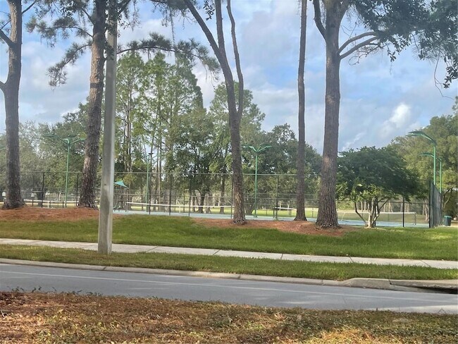 Building Photo - 9481 Highland Oak Dr