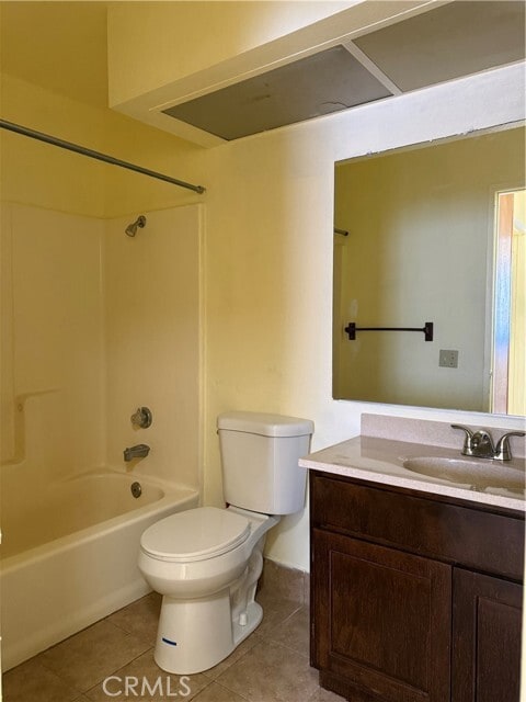 Building Photo - 15171 Wildrose St