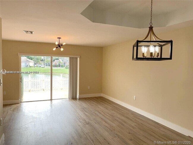 Building Photo - 14325 SW 121st Pl