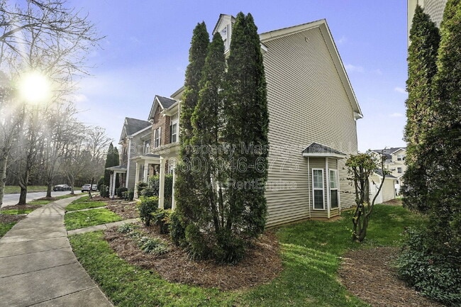 Building Photo - 13844 Cypress Woods Dr