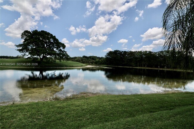 Building Photo - 2686 Palmer Pl