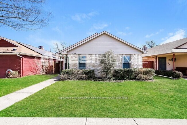 Primary Photo - "Welcome Home! Get 1 month FREE RENT when ...