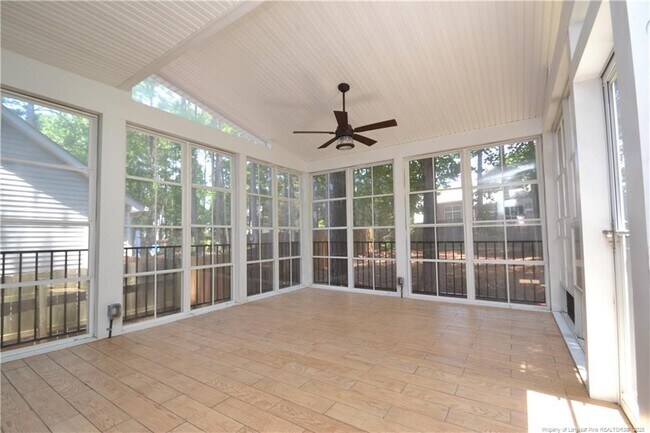 Building Photo - 313 Gooseberry Dr