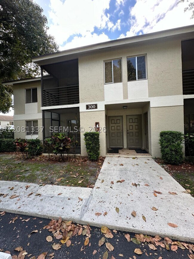 Building Photo - 3500 Gateway Dr