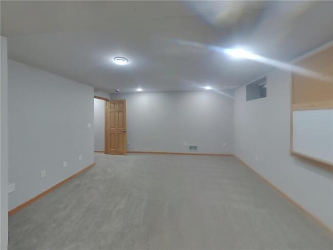 Building Photo - 4845 Orleans Ln N