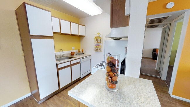 Kitchen - Sedona Springs