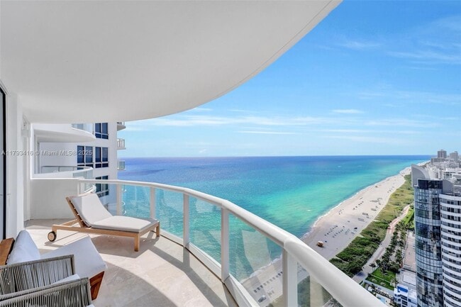 Primary Photo - 6365 Collins Ave