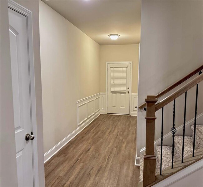 Building Photo - 480 Rockfern Ct