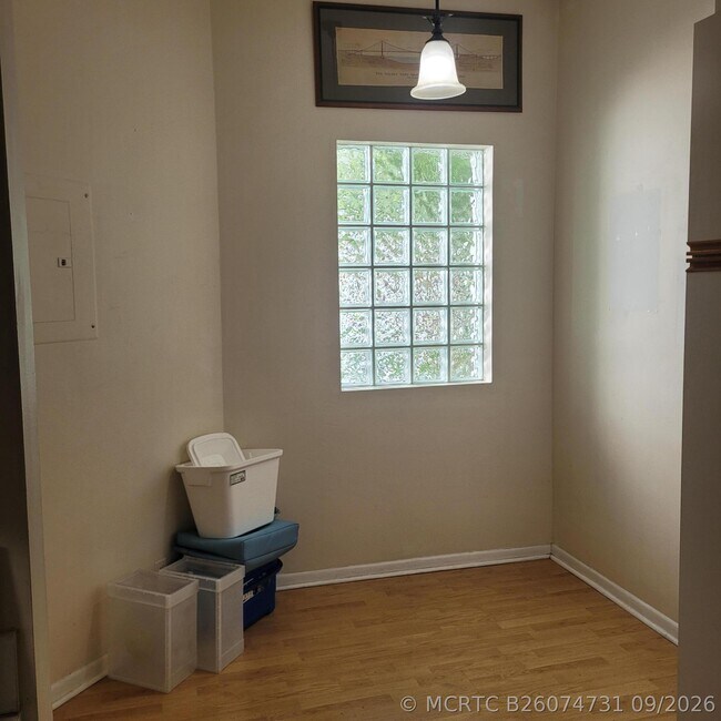 Building Photo - 5406 Firenze Dr