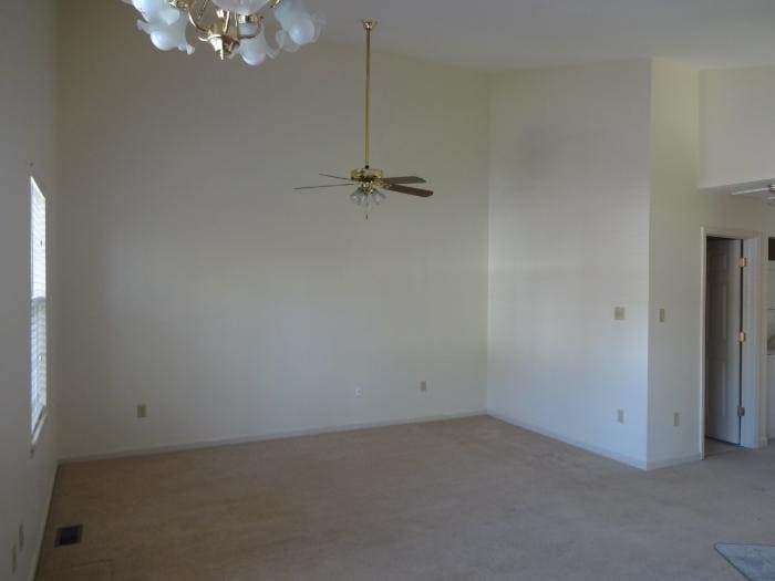 Building Photo - 7 Davis Ct