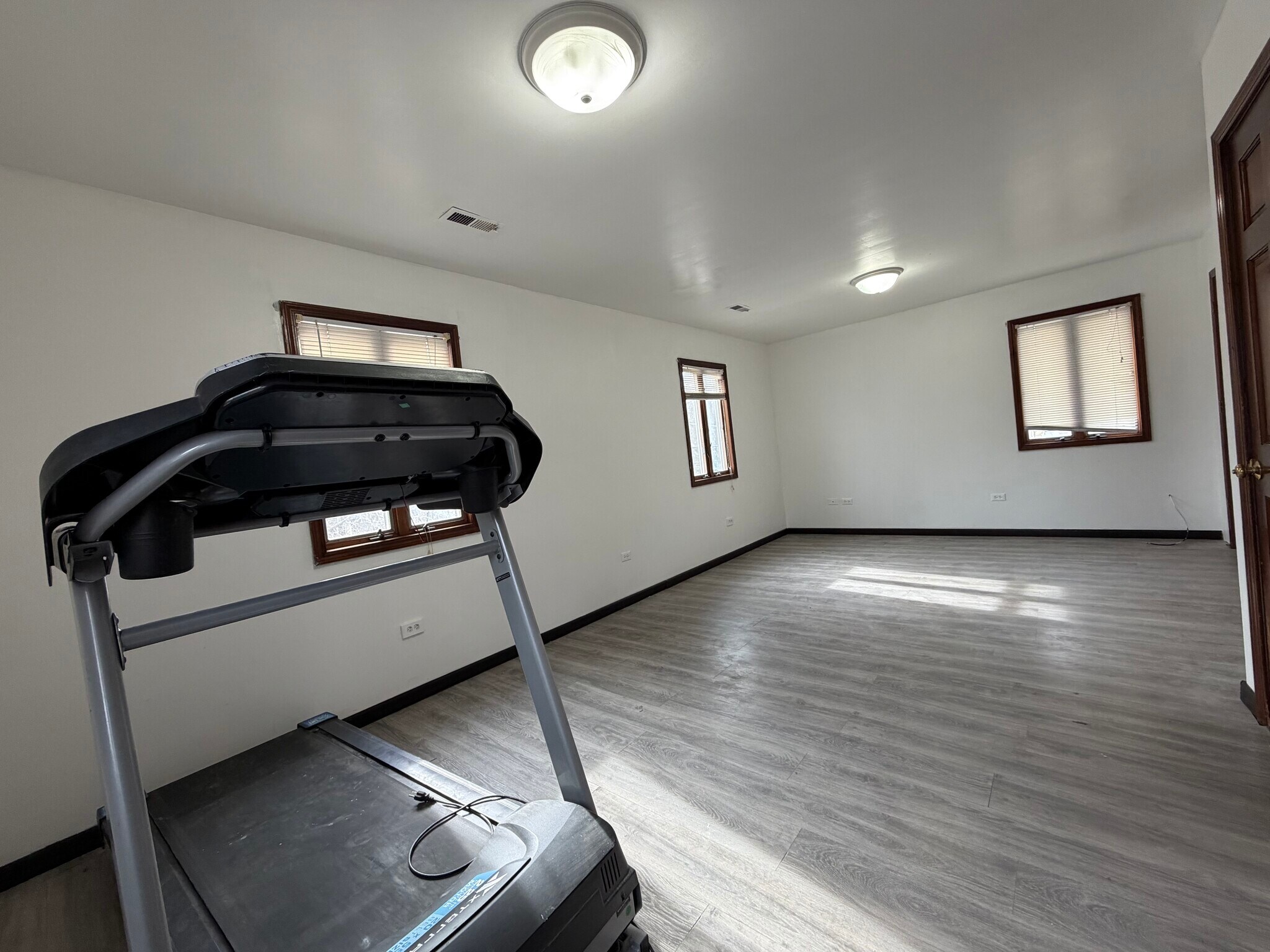 Building Photo - 215 Fuller Rd