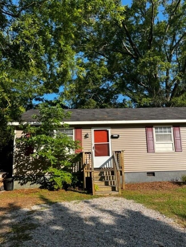 Building Photo - Adorable 2 bed Duplex in Wake Forest! Close to Downtown!