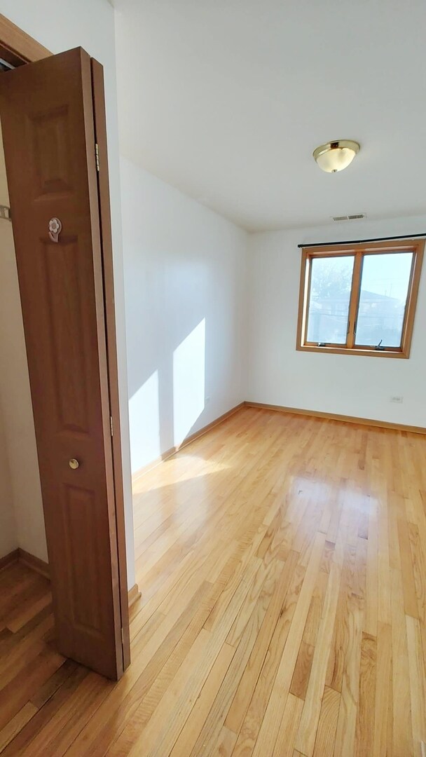 Building Photo - 313 W 23rd St