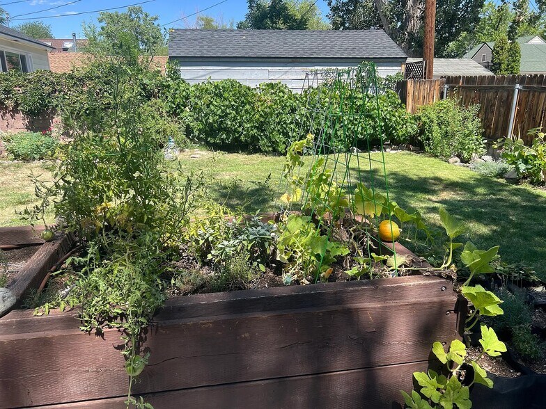 Raised Garden Bed - 1626 Hoyt St