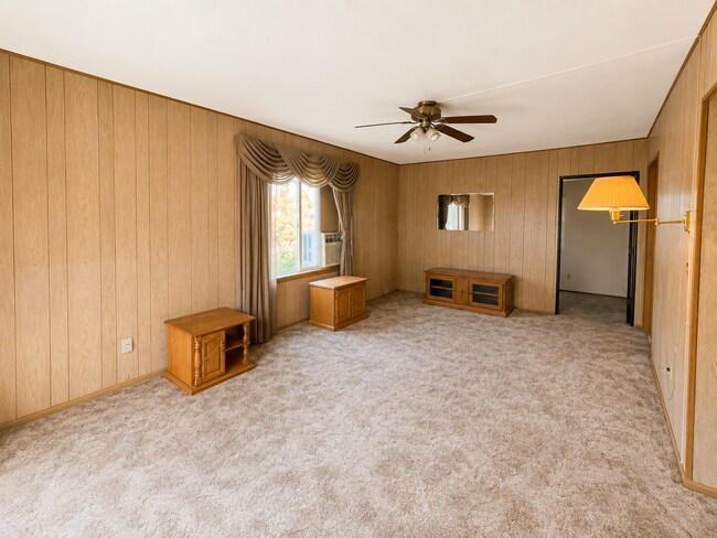 Building Photo - 203 E Campbell St