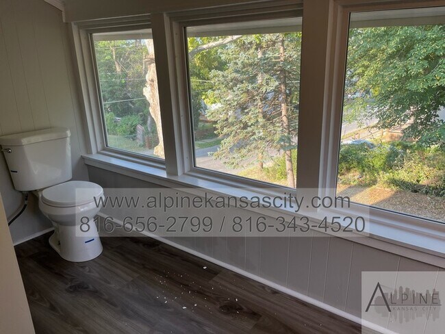 Building Photo - Beautiful Rehab on Corner Lot in Midtown, ...