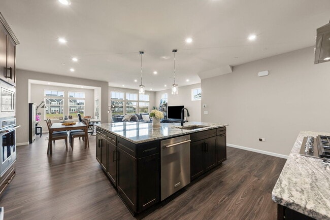 Building Photo - 2220 Weatherbee Ln