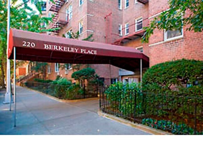 Building Photo - 220 Berkeley Pl