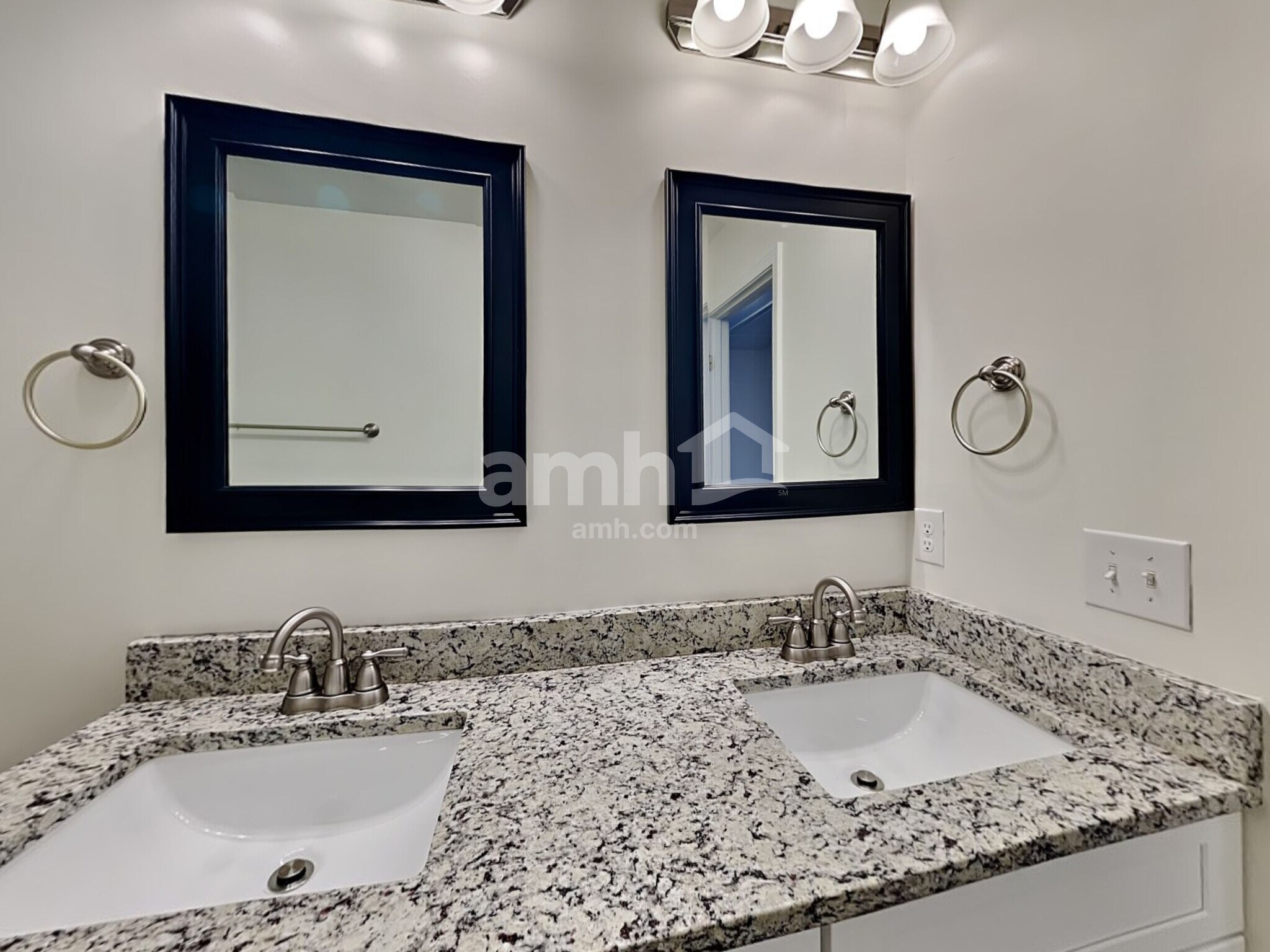 Building Photo - 155 Slaters Drive