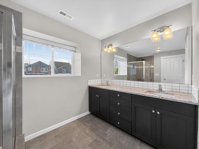 Building Photo - 9825 15th Pl SE