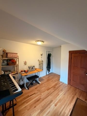 Building Photo - 425 5th St