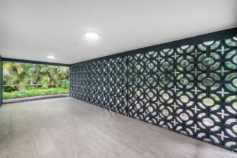 Building Photo - 434 SW 9th St