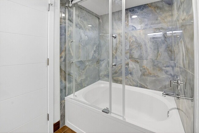 Building Photo - 1825 Palm Cove Blvd