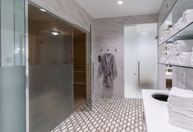 Building Photo - 7843 Villa D Este Way