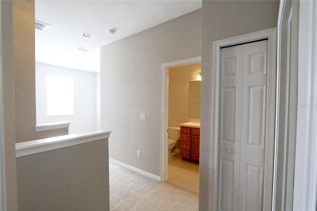 Building Photo - 622 Breezeway Ct