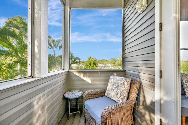 Building Photo - 28 Michiana Dr