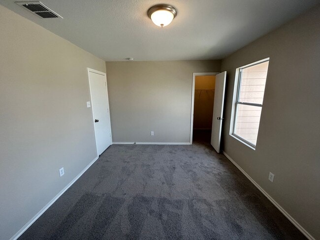 Building Photo - *COMING SOON* Desirable Location In Cibolo! Spacious Home with Loft & Fenced Backyard!