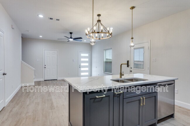 Building Photo - 8004 Julie Ave