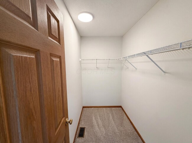 Building Photo - 1000 Hidden Cove Way