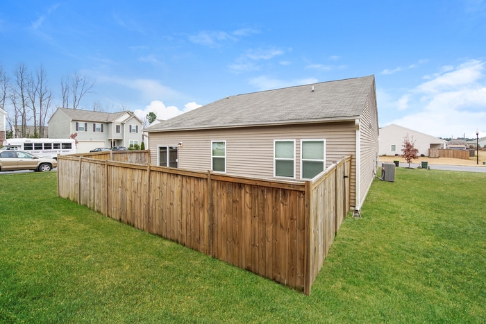 Building Photo - 100 Quincy Meadow Ave