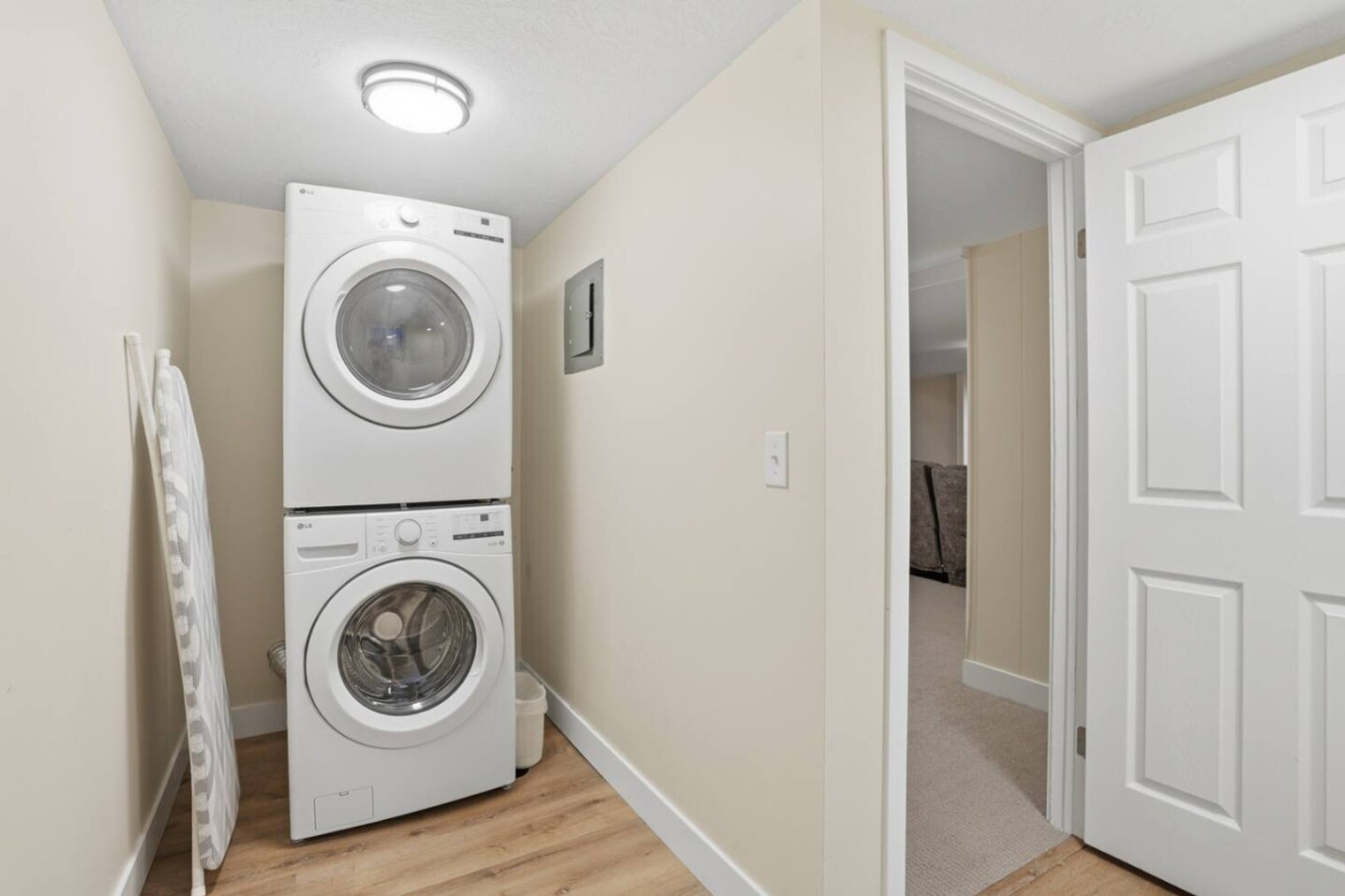 Building Photo - 3588 Bengal Blvd