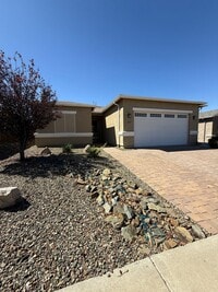 Building Photo - Two Bedroom + Office in Quailwood