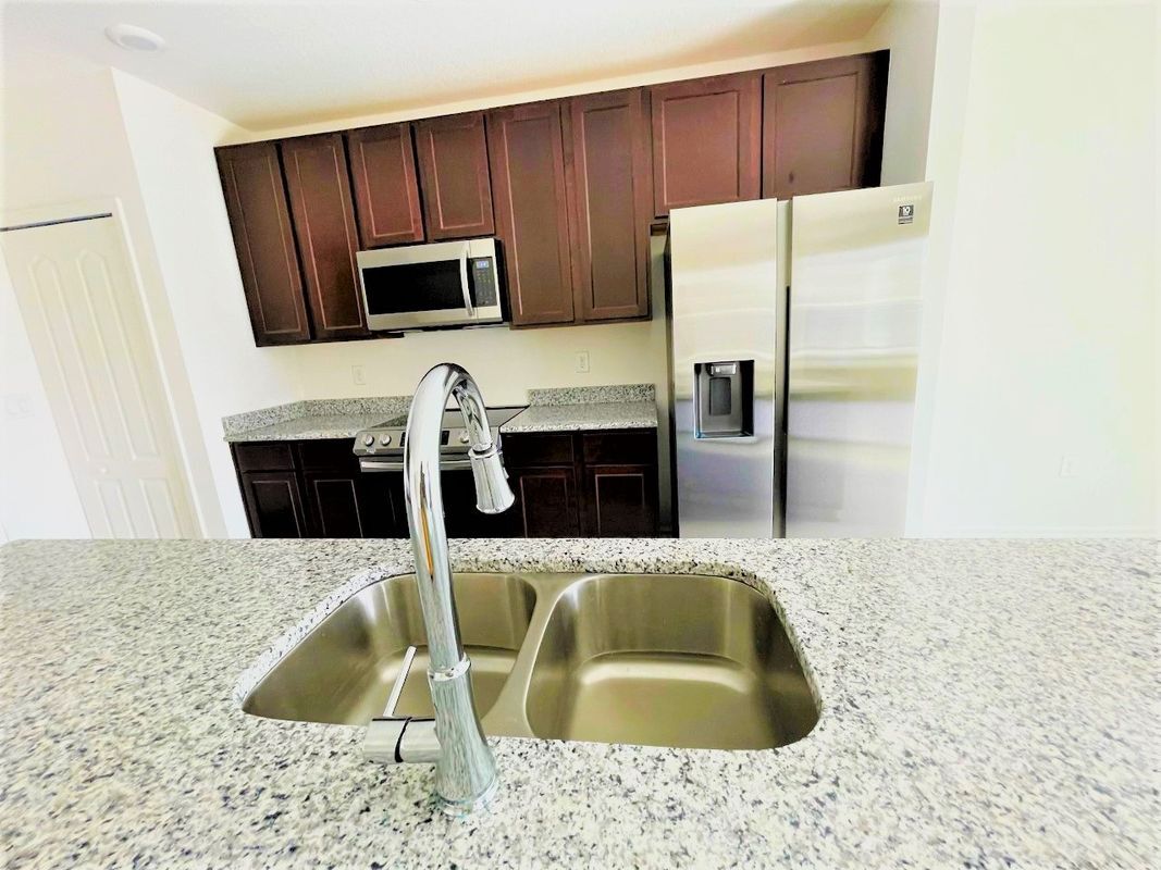 Building Photo - 4519 Birdsong Dr
