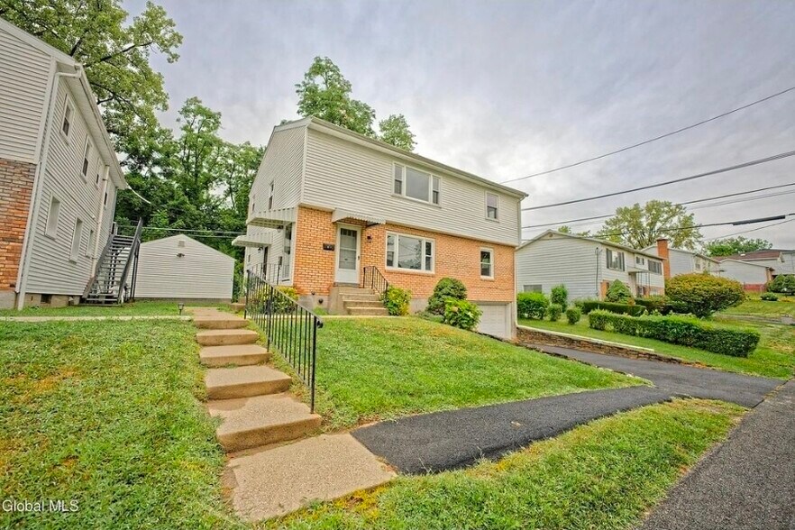 Building Photo - 106 Tampa Ave