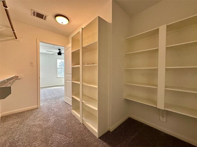 Building Photo - 4322 Chapman St