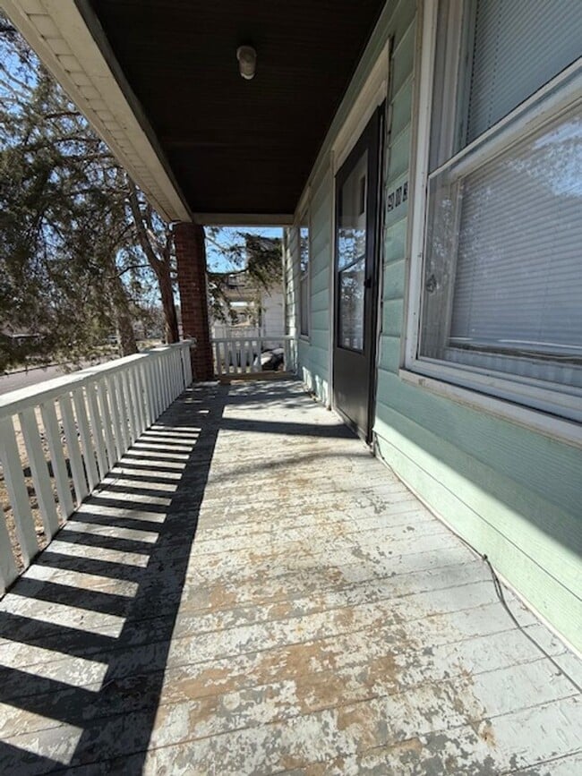 Building Photo - House for Rent 3 BR / 1 BA