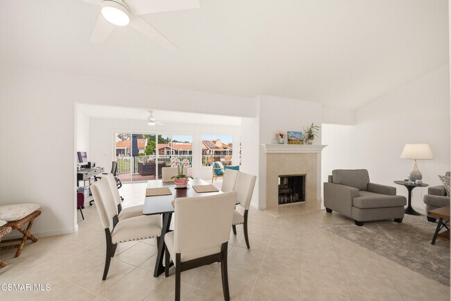 Building Photo - 2379 Leeward Cir