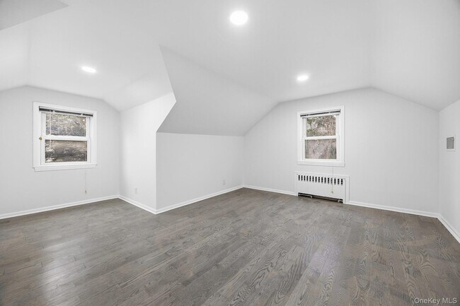 Building Photo - 291 Boulevard