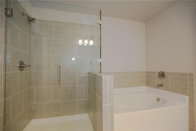Building Photo - 2304 Shetley Creek Dr